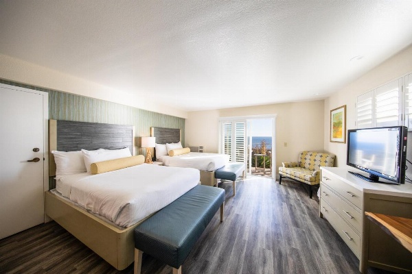 Inn at the Cove image 2